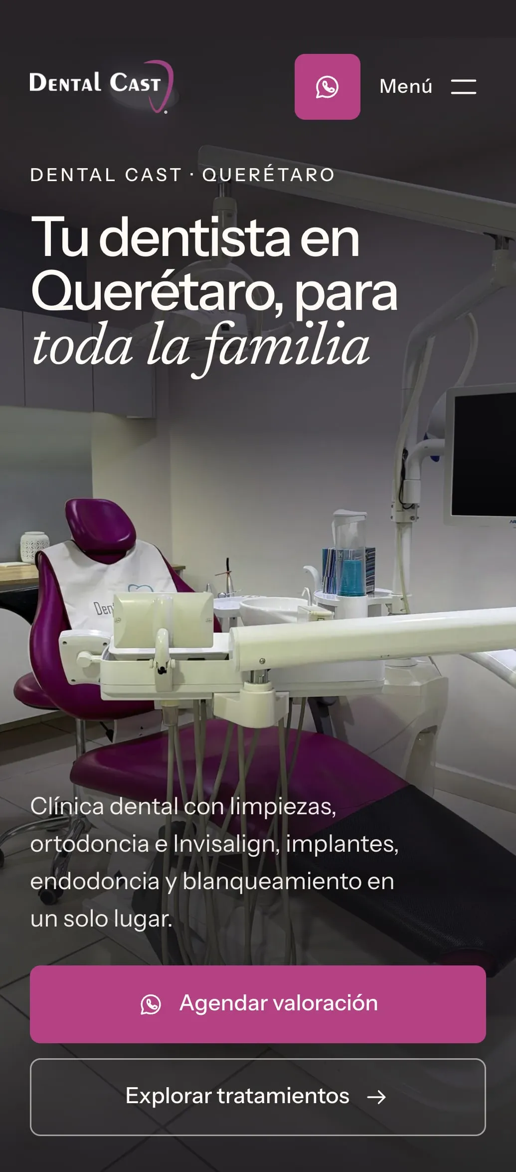 Portada del sitio de Dental Cast, en teléfono.
